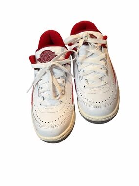 Jordan Kids White and Red Low-Top Sneakers
